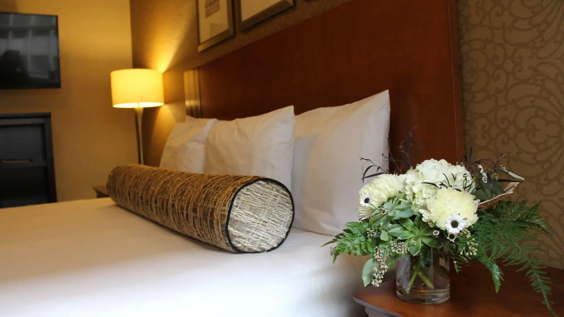Executive Hotel Pacific Seattle