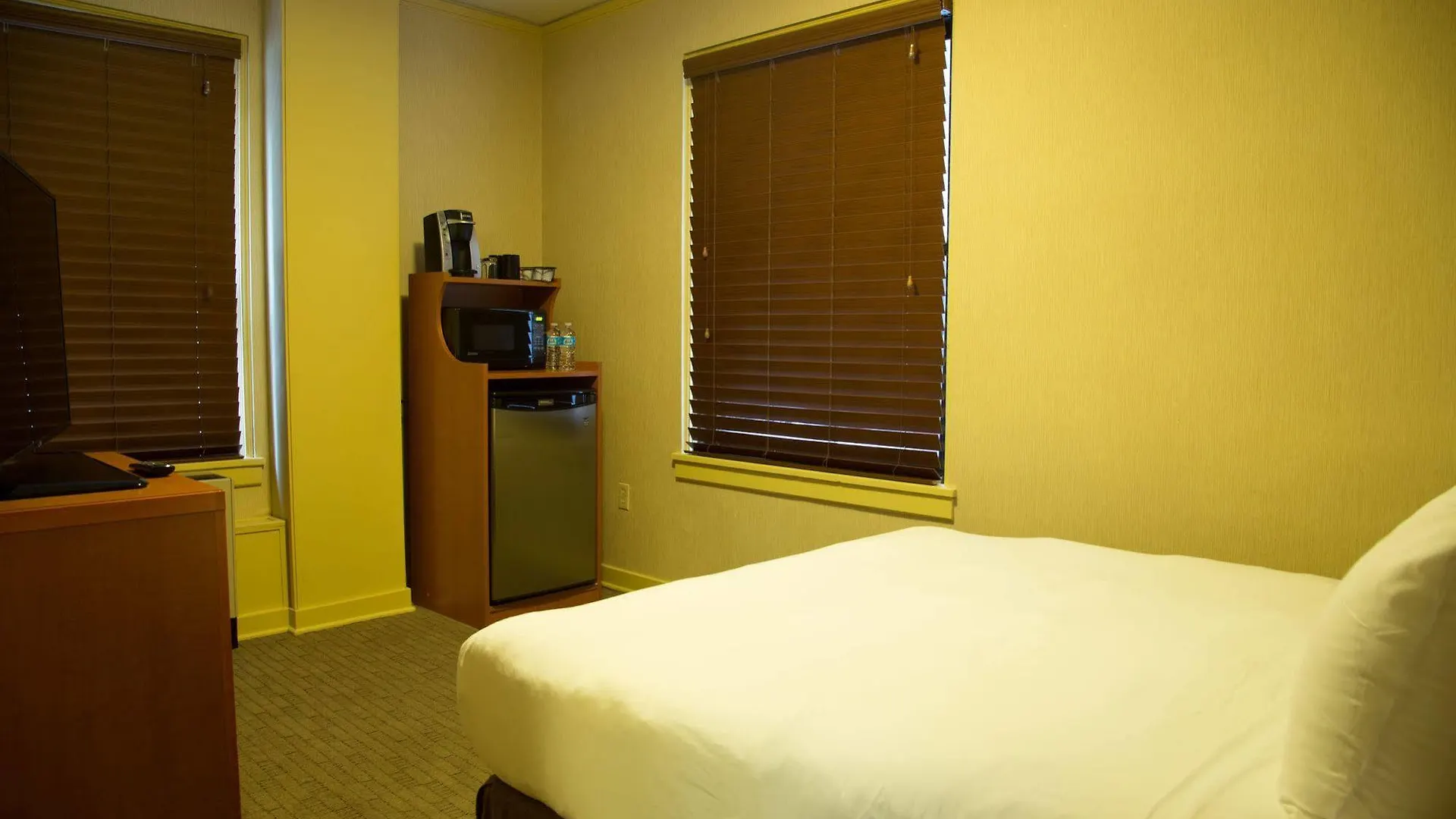 Executive Hotel Pacific Seattle