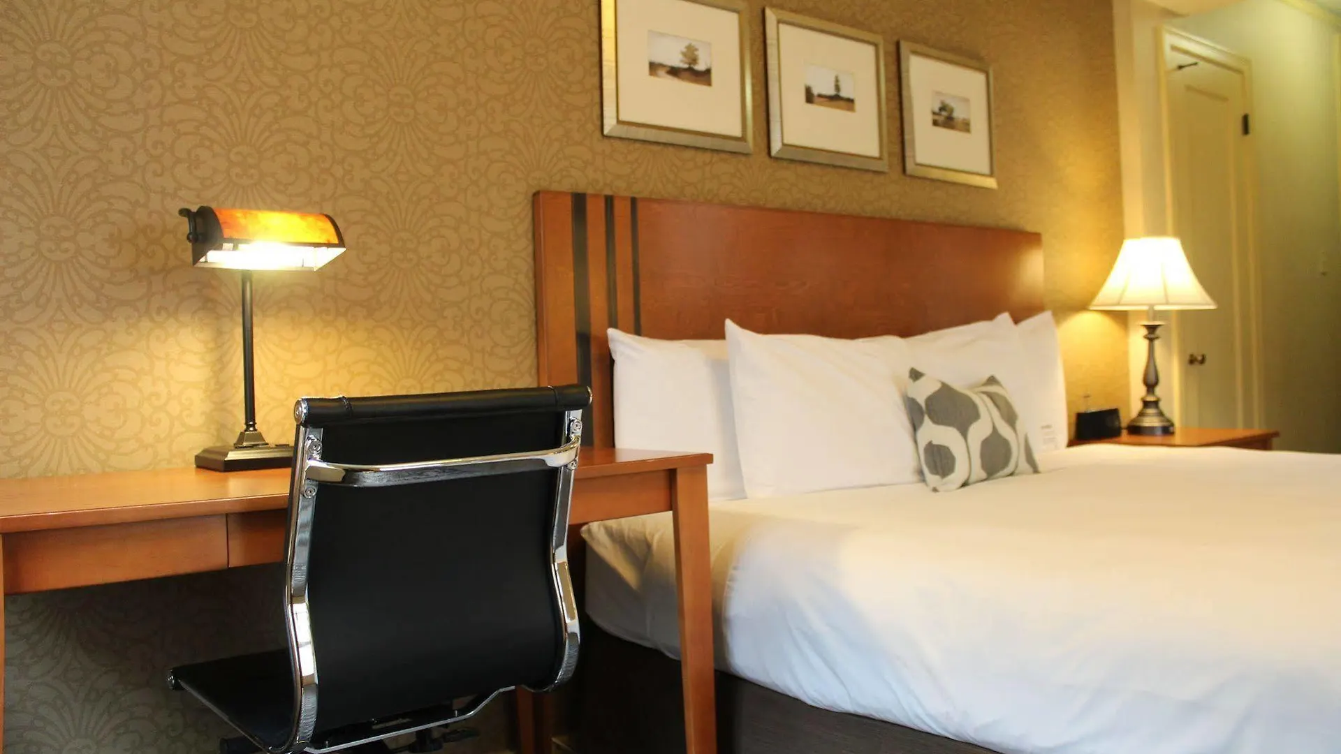 ***  Executive Hotel Pacific Seattle ABD